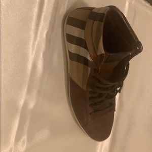 Burberry sneakers